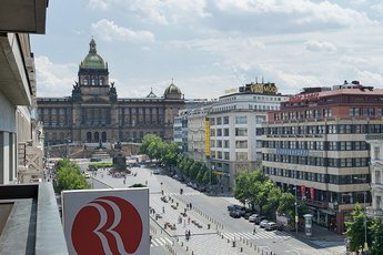 Hotel Ramada Prague City Centre**** - výhled z balkonu dvoulůžkového pokoje