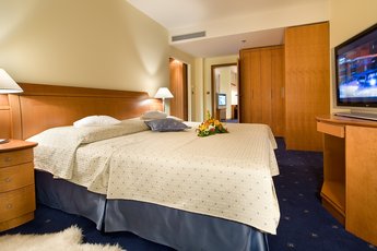 Hotel Ramada Prague City Centre**** - Executive Suite - Schlafzimmer