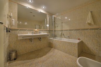 Hotel Ramada Prague City Centre**** - Appartement - Badezimmer